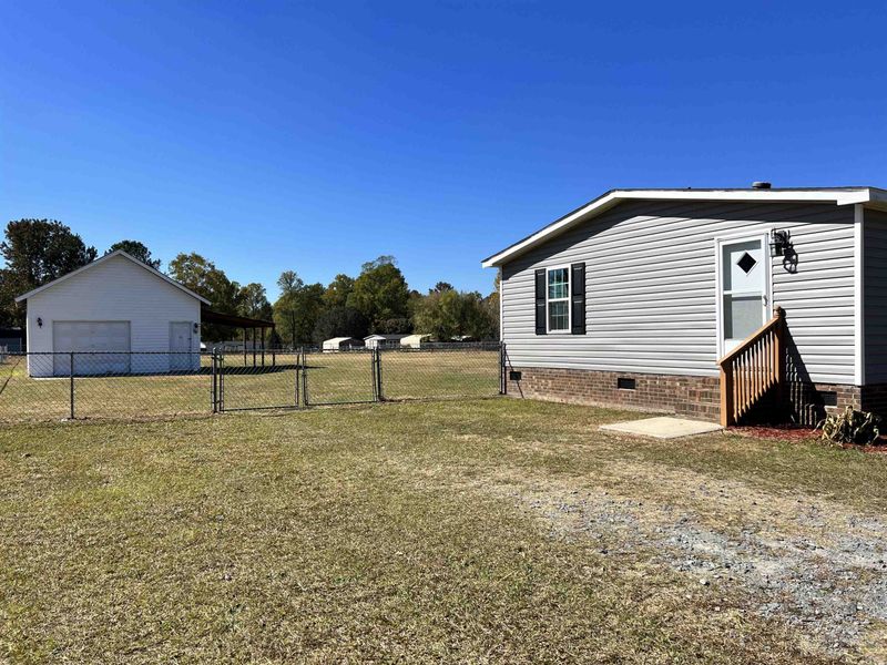 5272 Brogden Rd, Smithfield, NC 27577