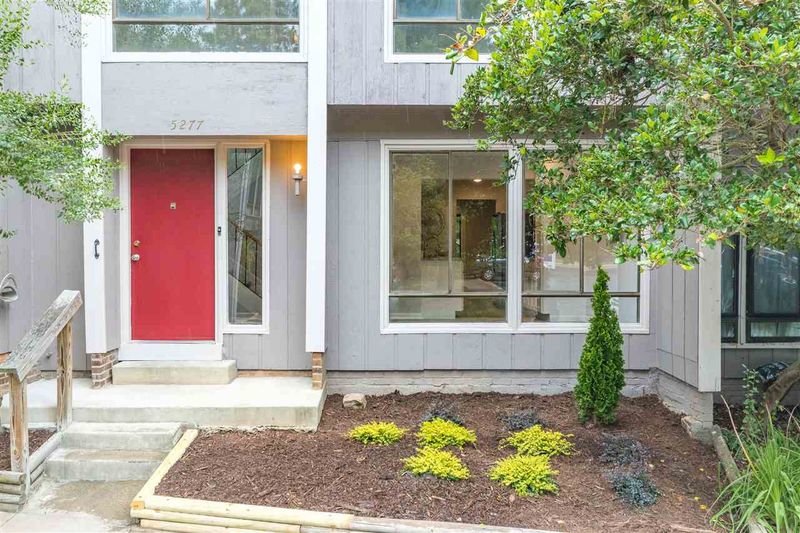 5277 Windy Hill Dr, Raleigh, NC 27609