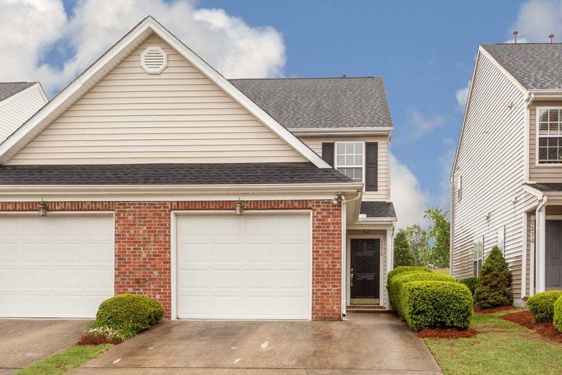5278 Eagle Trace Dr, Raleigh, NC 27604
