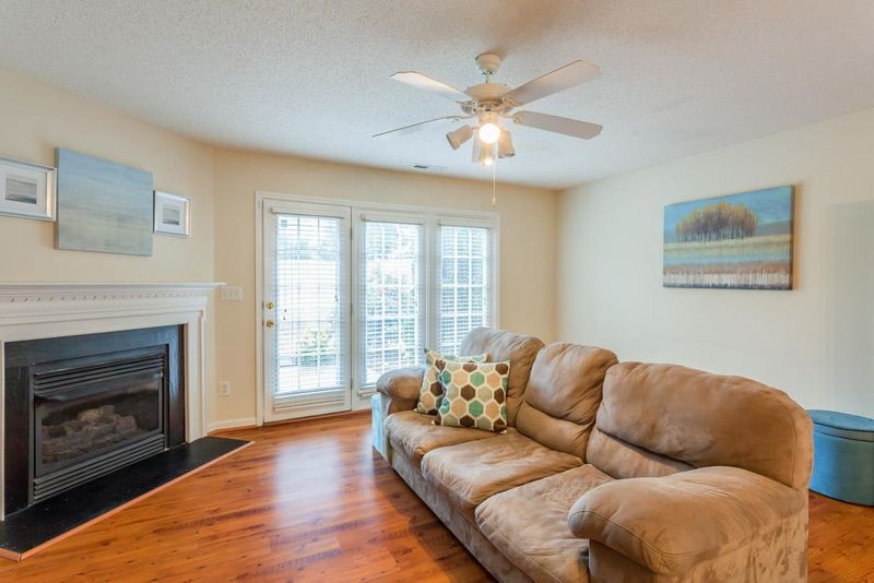 5278 Eagle Trace Dr, Raleigh, NC 27604