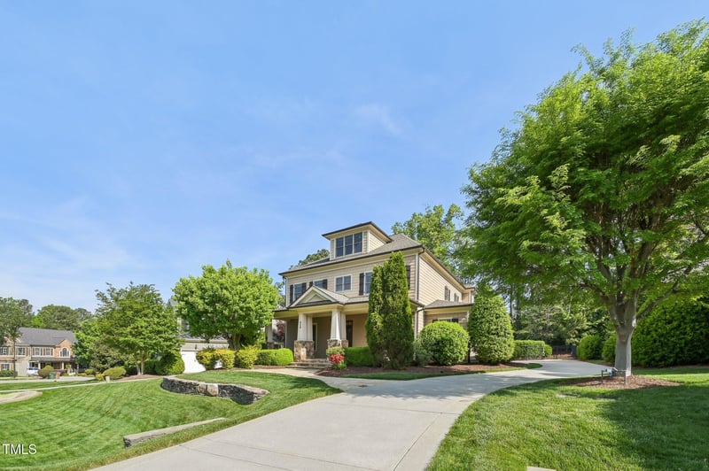 528 Bankhead Dr, Cary, NC 27519