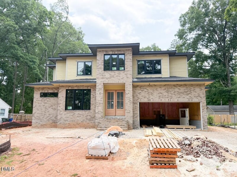 528 Barksdale Dr, Raleigh, NC 27604