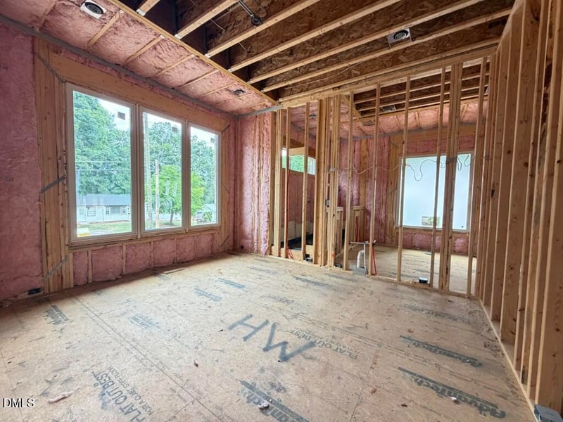 528 Barksdale Dr, Raleigh, NC 27604