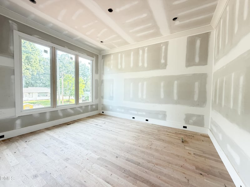 528 Barksdale Dr, Raleigh, NC 27604