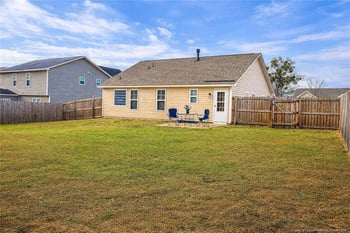 528 Bellgrove Dr, Hope Mills, NC 28348