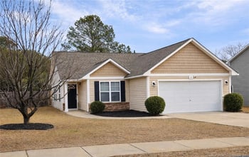 528 Bellgrove Dr, Hope Mills, NC 28348