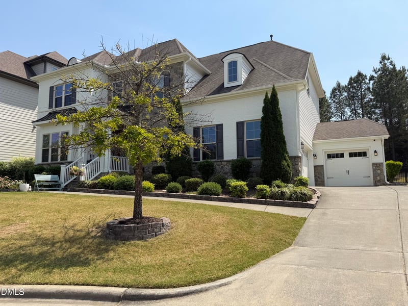 528 Bolton Grant Dr, Cary, NC 27519