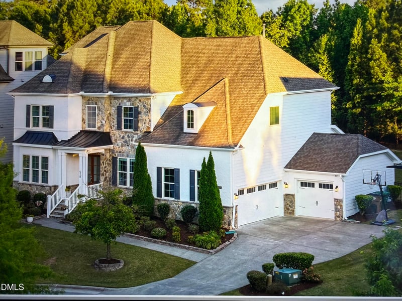 528 Bolton Grant Dr, Cary, NC 27519