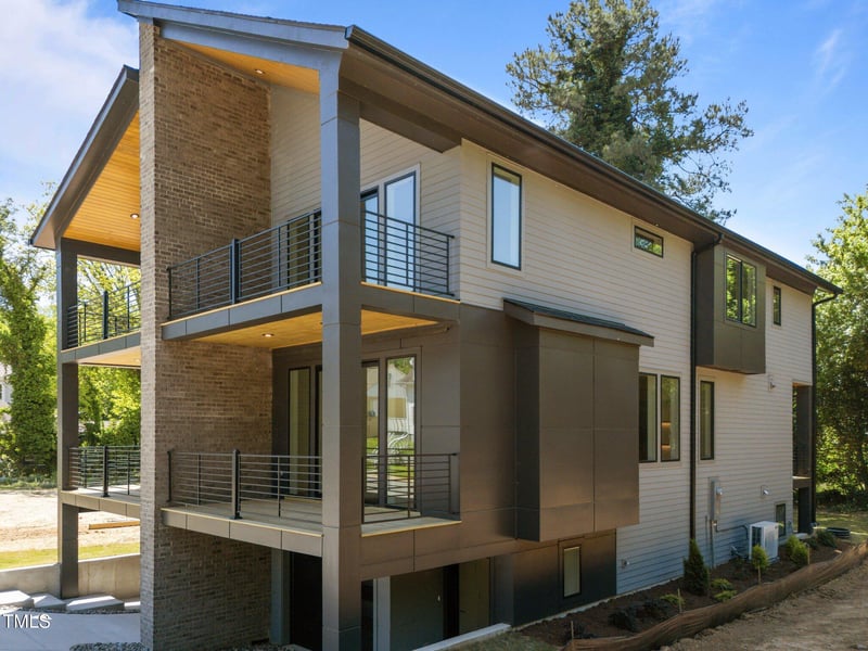 528 Bragg St, Raleigh, NC 27610