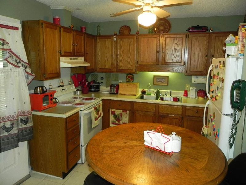 528 Chavis Way, Raleigh, NC 27601