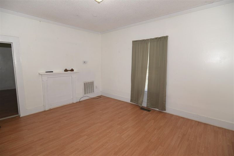 528 Cooper St, Clayton, NC 27520