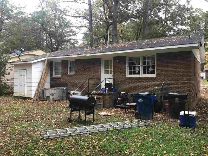 528 Dacian Rd, Raleigh, NC 27610
