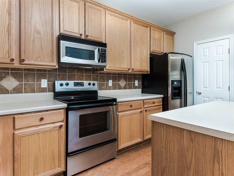 528 Elm Ave, Wake Forest, NC 27587