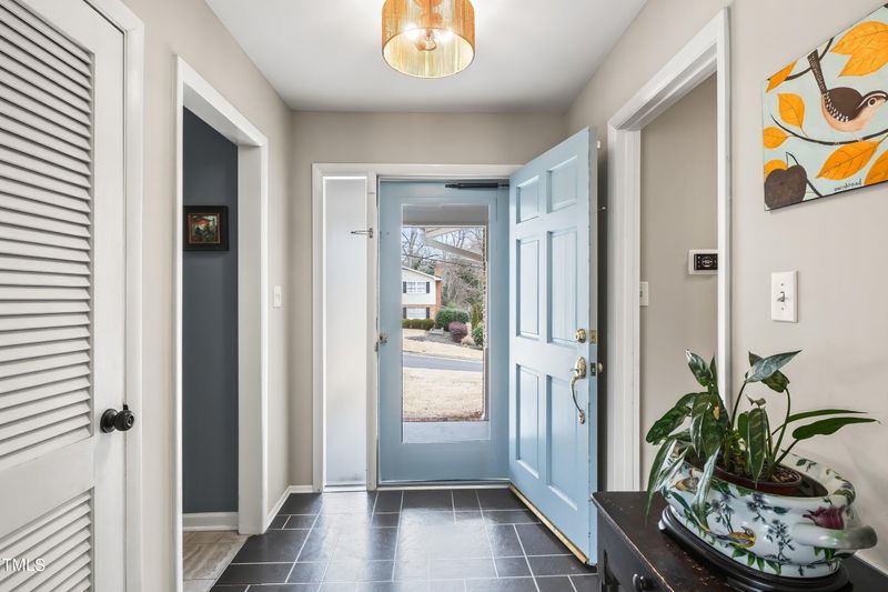 528 Harvard St, Raleigh, NC 27609