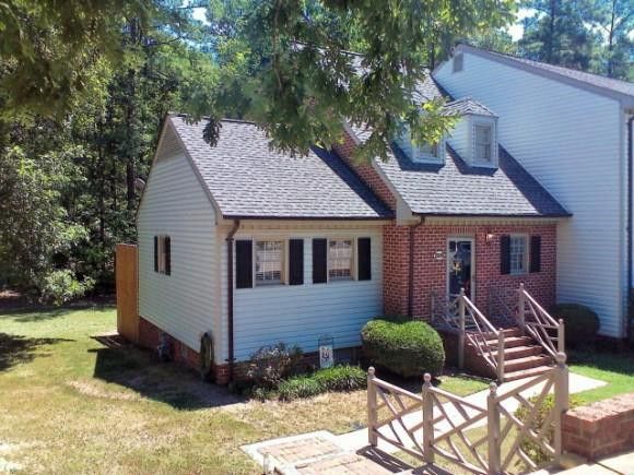 528 Olde Towne Dr, Sanford, NC 27330