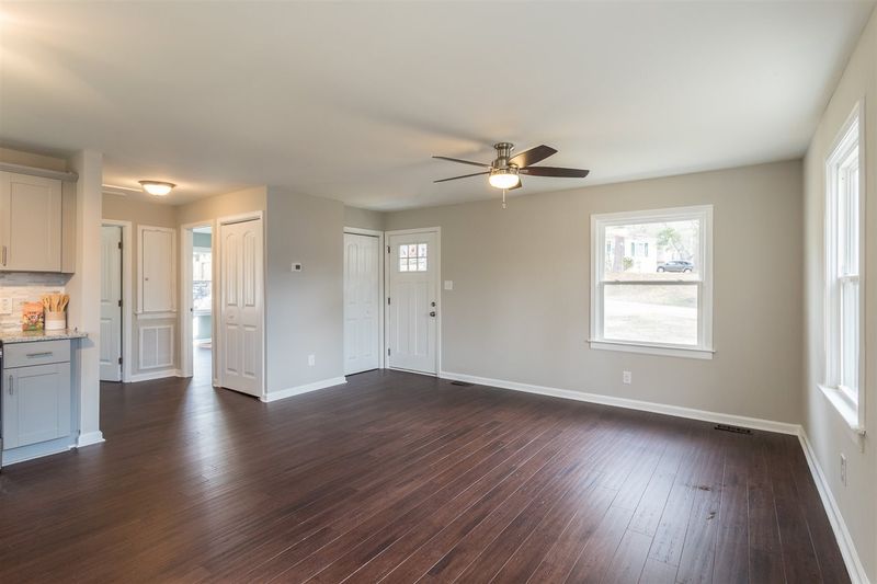 528 Parnell Dr, Raleigh, NC 27610