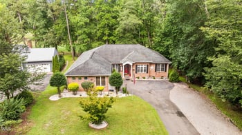 528 Perth Dr, Sanford, NC 27330