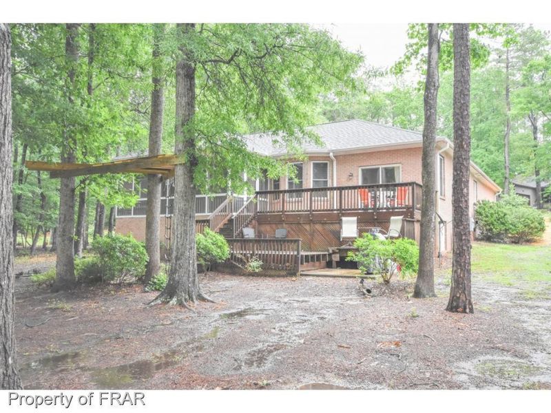 528 Perth Dr, Sanford, NC 27332