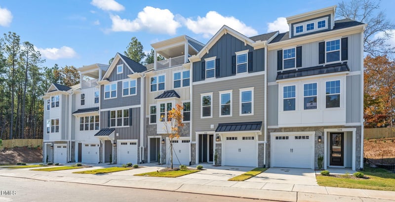 528 Plumleaf Ln, Durham, NC 27703