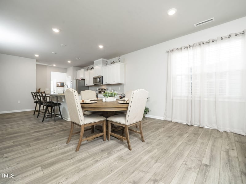 528 Sweet Pine Ln, Knightdale, NC 27545