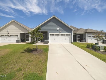 528 Sweet Pine Ln, Knightdale, NC 27545