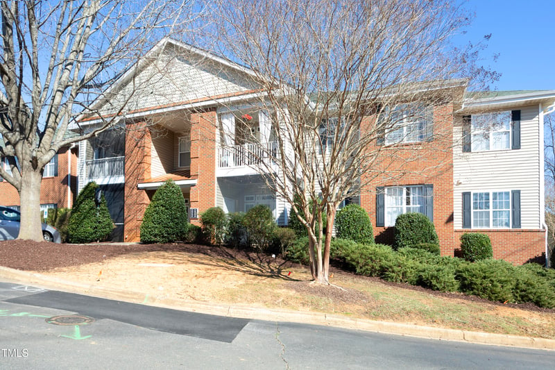 528 Weather Ridge Ln, Cary, NC 27513