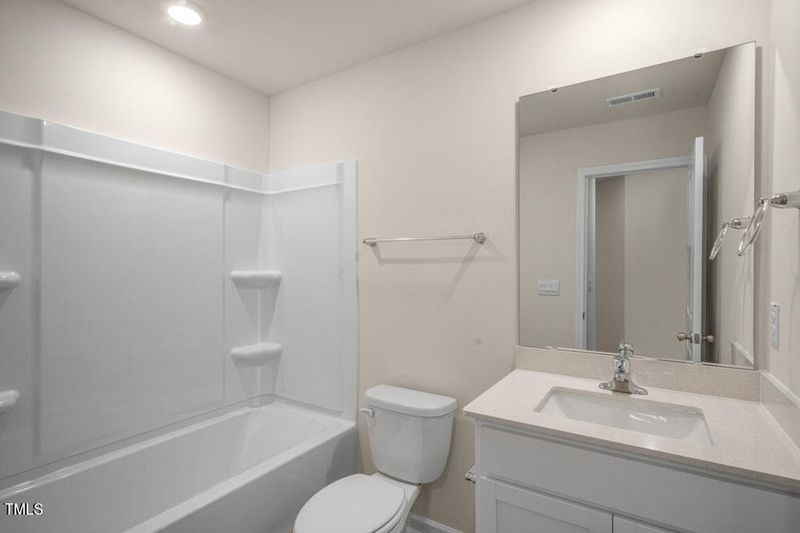 5282 Henley Ridge Dr #237, Graham, NC 27253