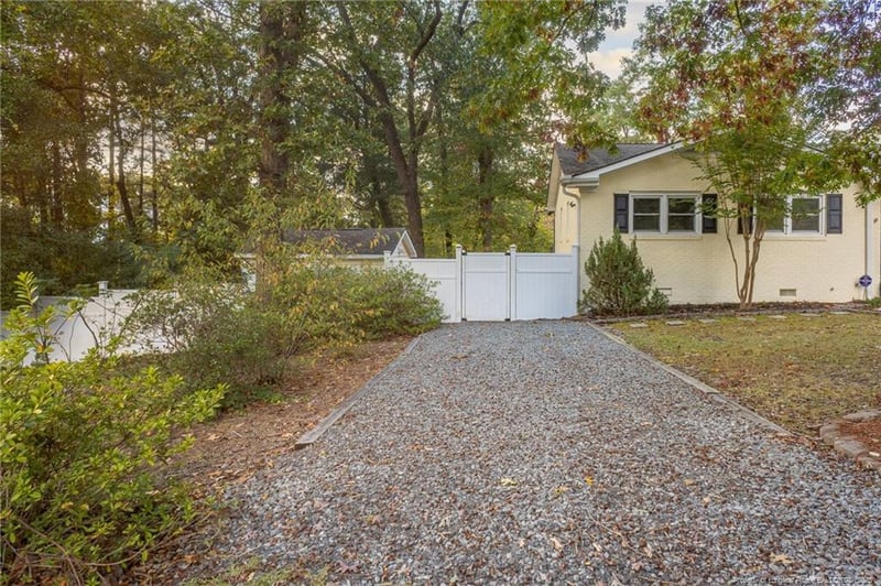 529 Adair St, Fayetteville, NC 28303