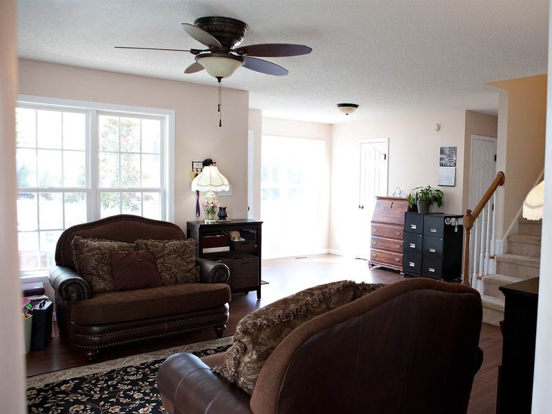 529 Arbor Creek Dr, Holly Springs, NC 27540