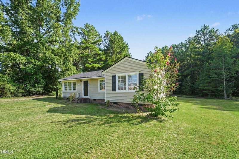 529 Cecil St, Fayetteville, NC 28312