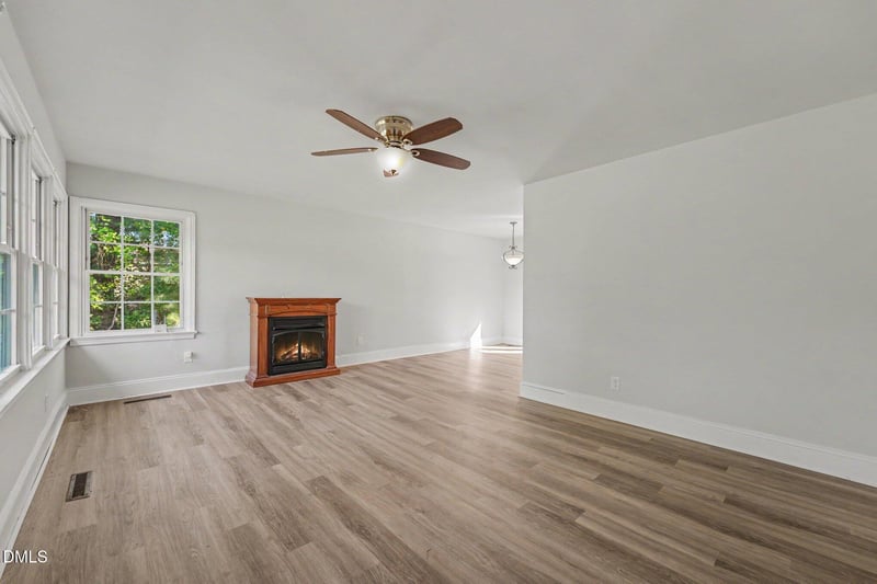 529 Cecil St, Fayetteville, NC 28312