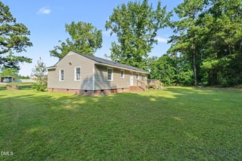 529 Cecil St, Fayetteville, NC 28312