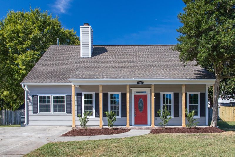 529 Devereaux Ln, Durham, NC 27712