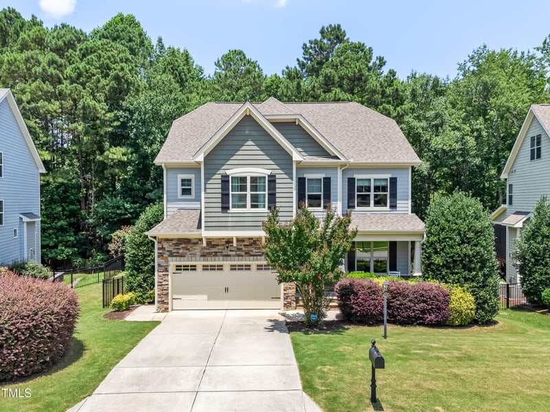 529 Lake Gaston Dr, Fuquay Varina, NC 27526