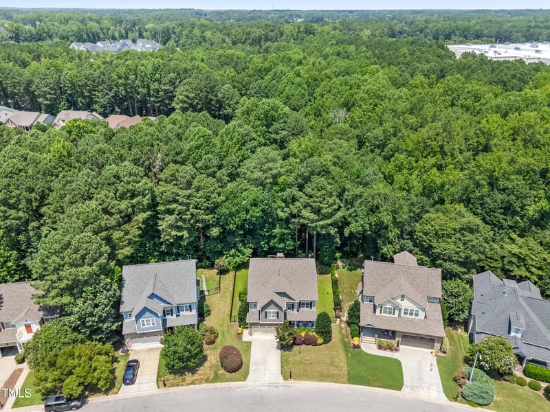 529 Lake Gaston Dr, Fuquay Varina, NC 27526