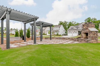 529 Oaks End Dr, Holly Springs, NC 27540