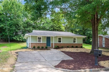 529 Solar Dr, Raleigh, NC 27610