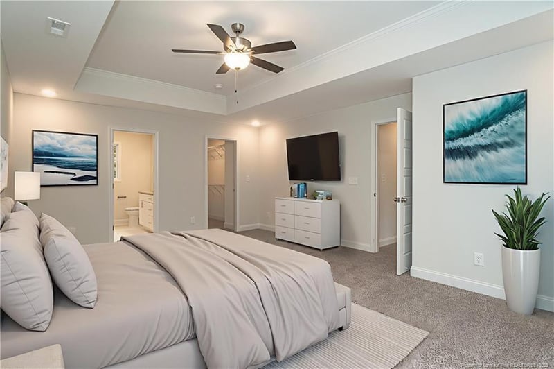 529 Walking Ln, Fayetteville, NC 28311