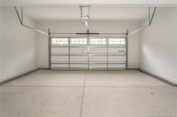 529 Walking Ln, Fayetteville, NC 28311