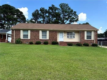 529 Waterbury Dr, Fayetteville, NC 28311