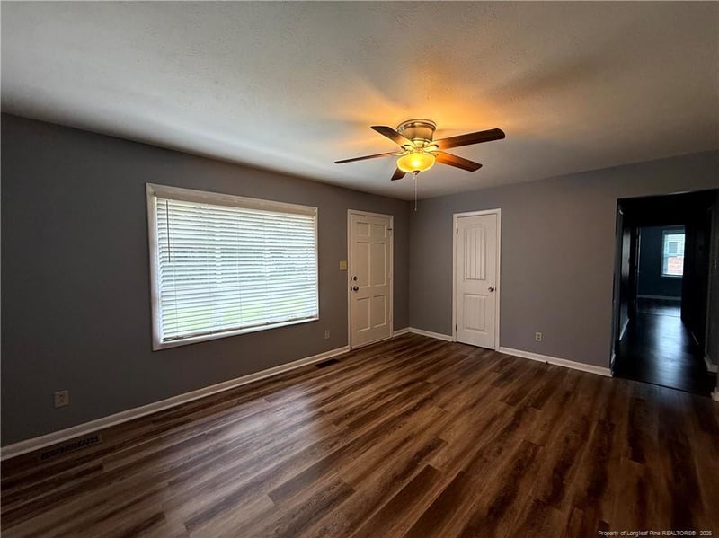 529 Waterbury Dr, Fayetteville, NC 28311