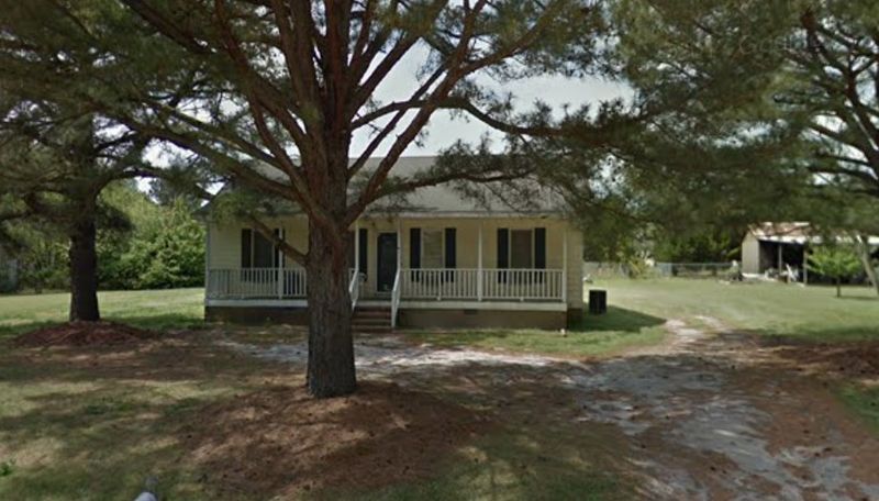 53 Benton Rd, Angier, NC 27501
