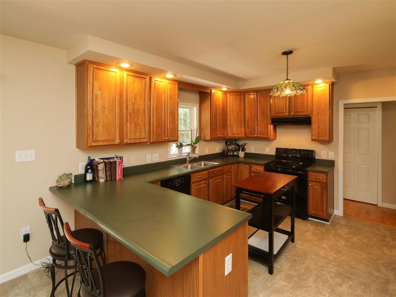 53 Fallen Oak Ln, Chapel Hill, NC 27516