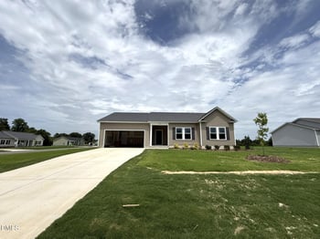 53 Finch Ln, Four Oaks, NC 27524