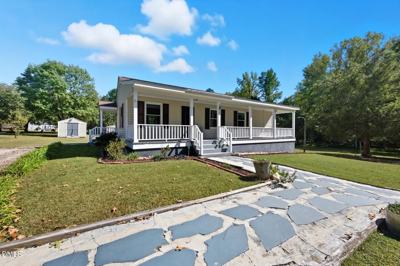 53 Flat Rock Dr, Louisburg, NC 27549