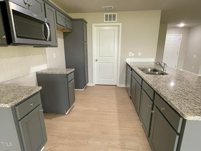 53 Grace Ridge Ct, Benson, NC 27504
