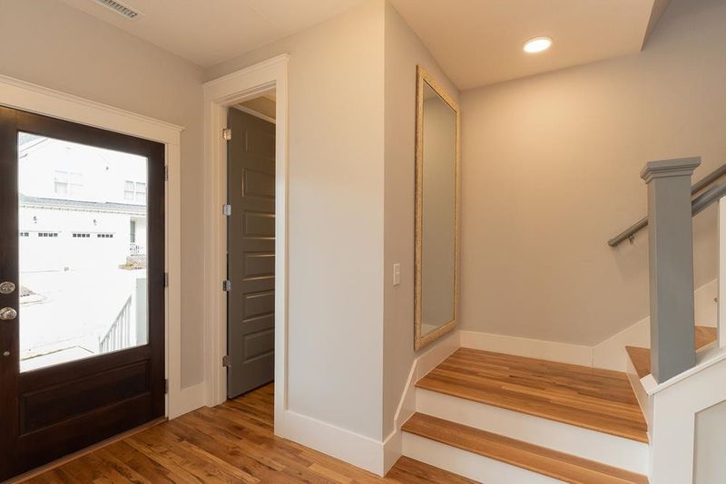 53 Highveld Ave, Chapel Hill, NC 27516