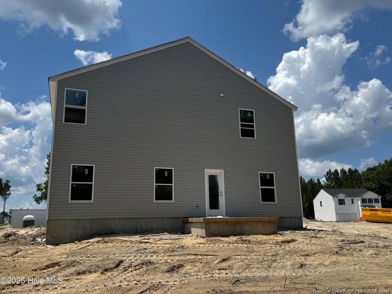 53 Horse Trot Ln, Sanford, NC 27332