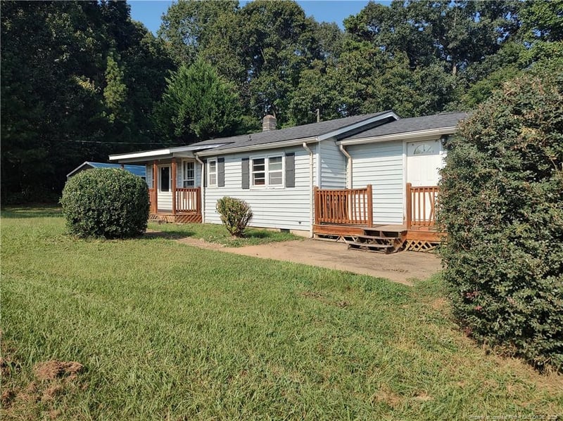 53 Old E C Womack Rd, Sanford, NC 27330