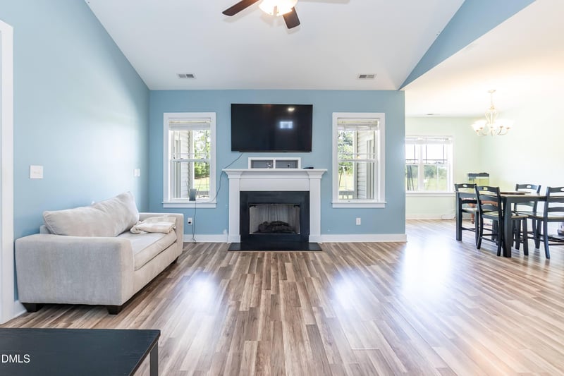 53 Red Wood Rd, Zebulon, NC 27597